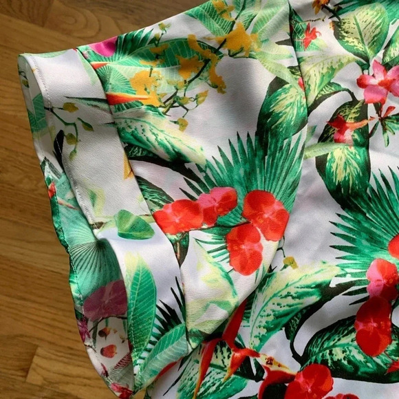 NWT Worthington Maya Floral Ruffle Sleeve Blouse Tropical Size XXL - Picture 2 of 7